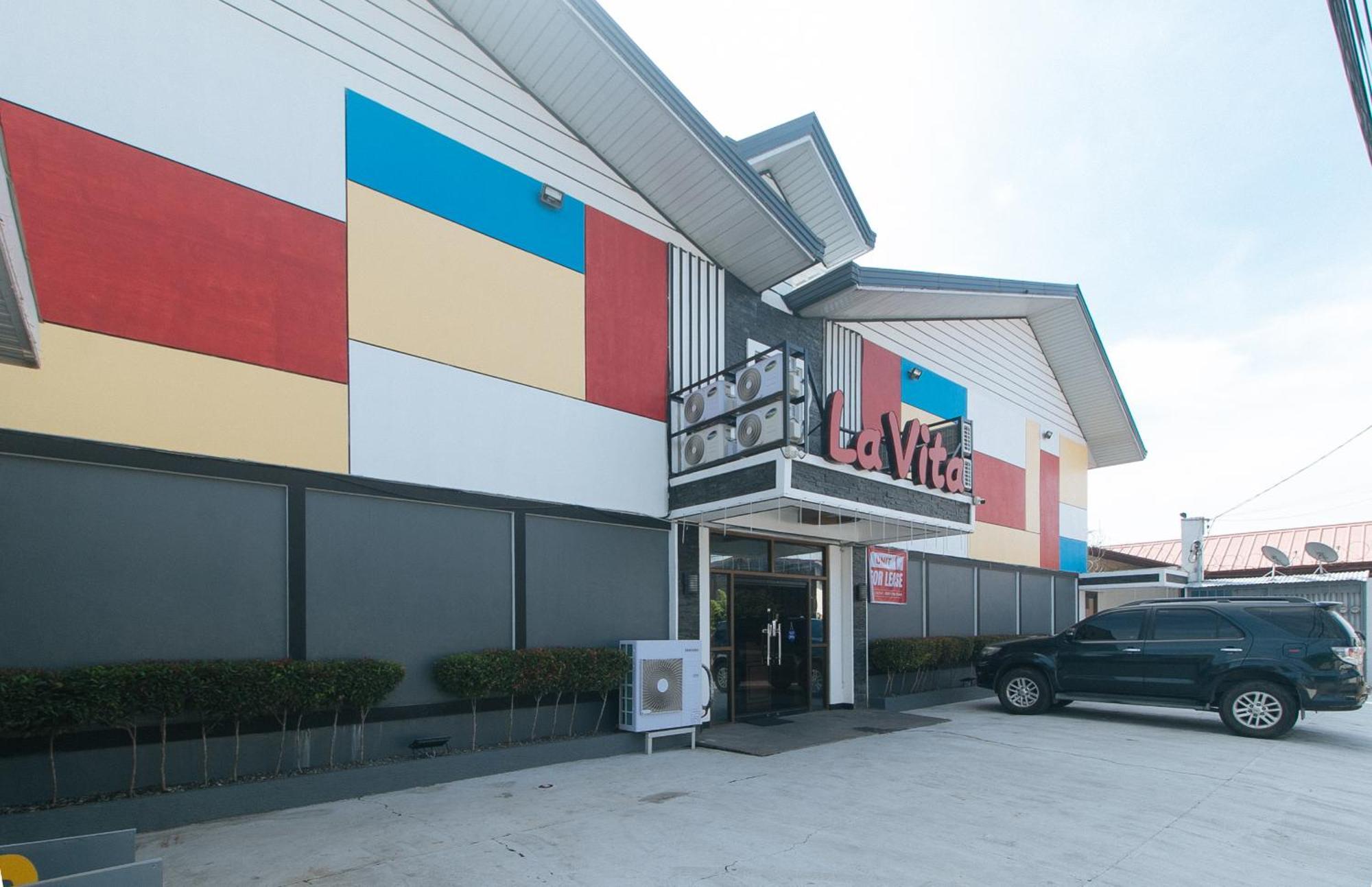 Lavita By Reddoorz Angeles Exterior photo